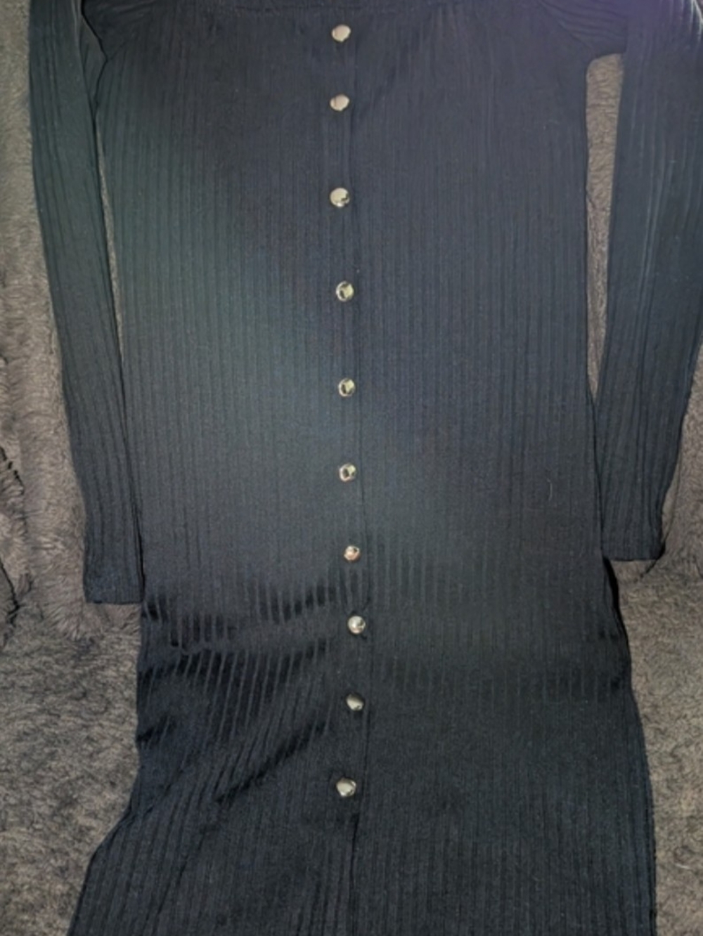 Black Ribbed Off-Shoulder Button-Front Dress - Picture 2 of 4